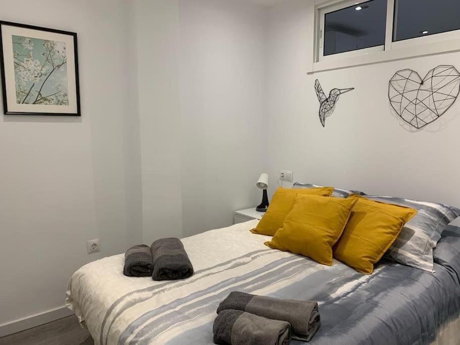 Apartamento Con Encanto Y Piscina フエンヒロラ エクステリア 写真