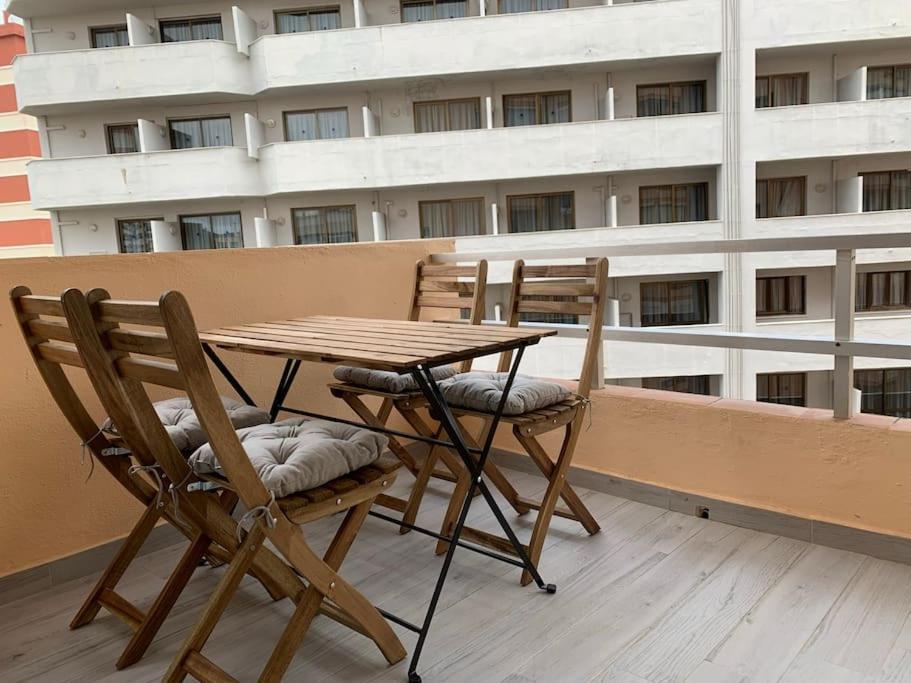 Apartamento Con Encanto Y Piscina フエンヒロラ エクステリア 写真
