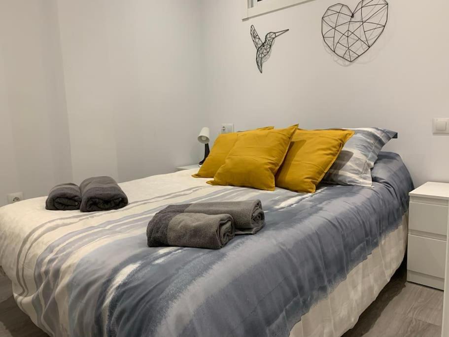 Apartamento Con Encanto Y Piscina フエンヒロラ エクステリア 写真