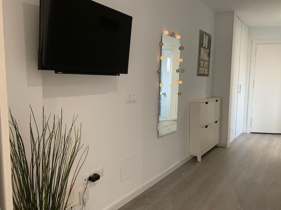 Apartamento Con Encanto Y Piscina フエンヒロラ エクステリア 写真