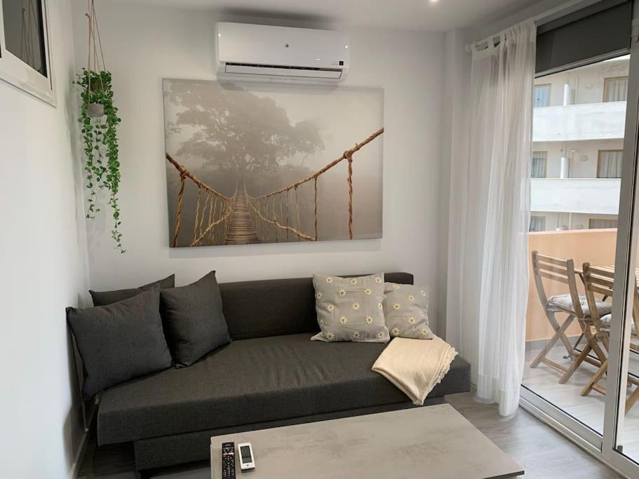Apartamento Con Encanto Y Piscina フエンヒロラ エクステリア 写真