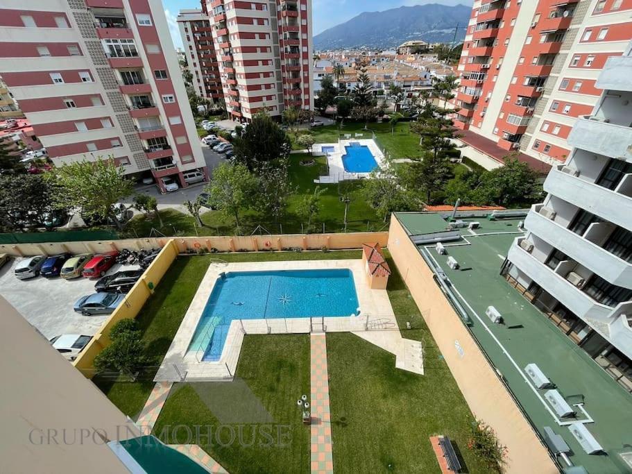 Apartamento Con Encanto Y Piscina フエンヒロラ エクステリア 写真